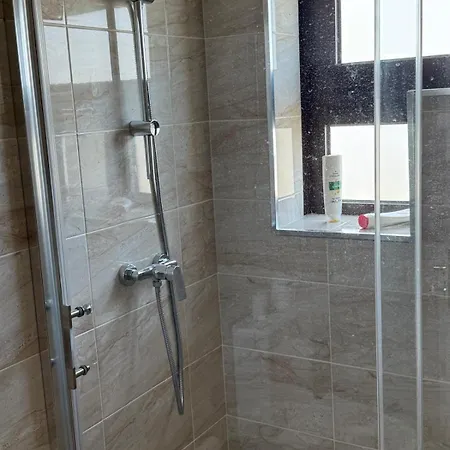 Luz Da Daire Vila Cha (Porto)